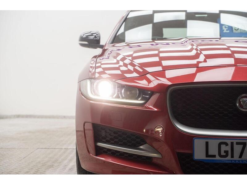Used Jaguar XE 2017 for sale - 77337656: Photo 5