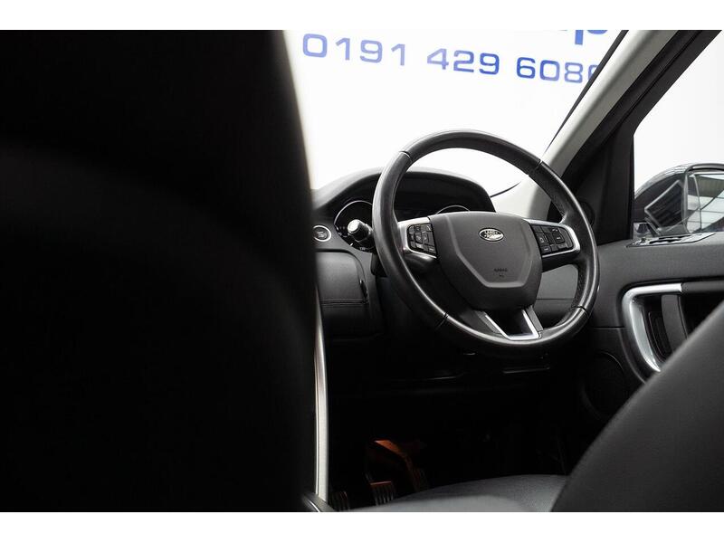 Used Land Rover Discovery Sport 2019 for sale - 76659914: Photo 42