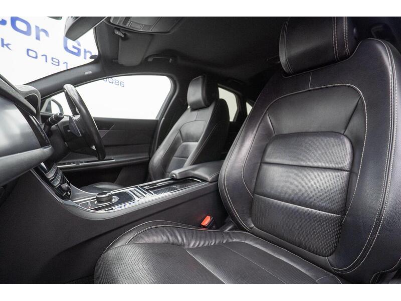 Used Jaguar XF 2018 for sale - 76884499: Photo 26