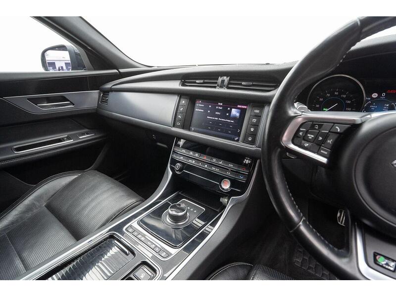 Used Jaguar XF 2018 for sale - 76884499: Photo 35
