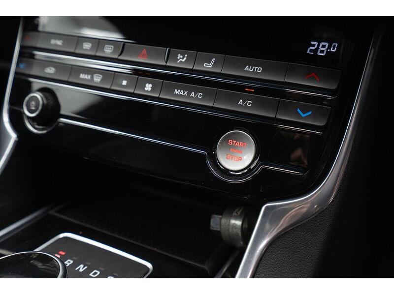 Used Jaguar XF 2018 for sale - 76884499: Photo 36