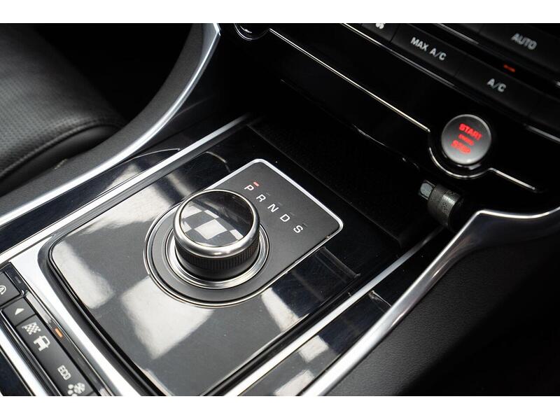 Used Jaguar XF 2018 for sale - 76884499: Photo 37