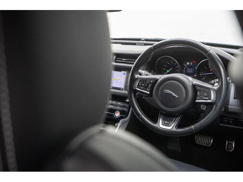 Used Jaguar XF 2018 for sale - 76884499: Photo 40