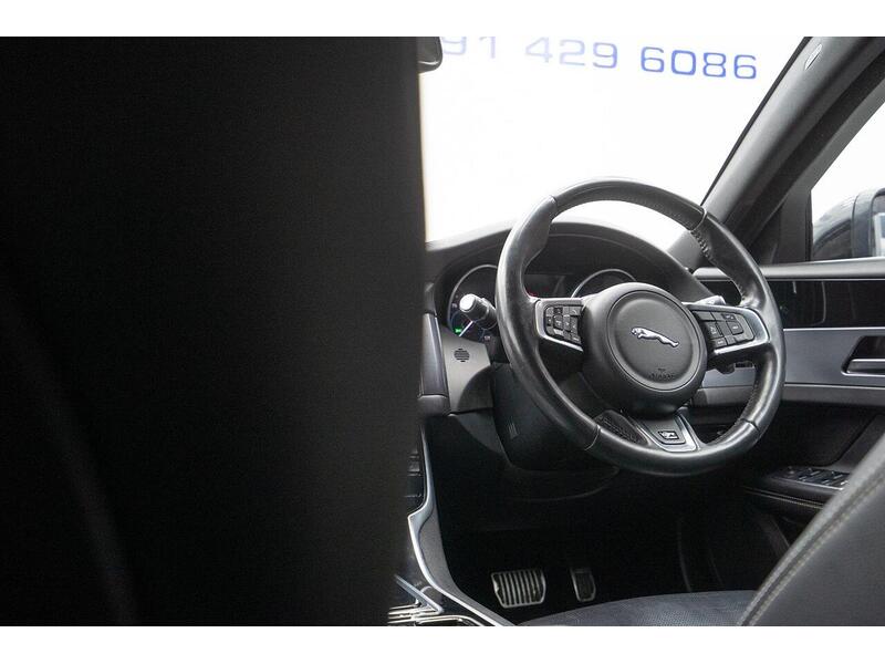 Used Jaguar XF 2018 for sale - 76884499: Photo 41