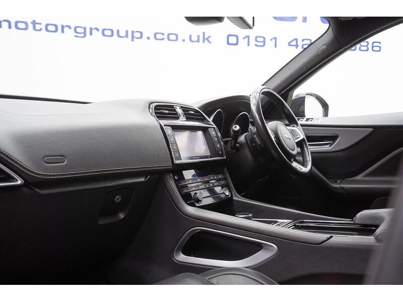 Used Jaguar F-Pace 2018 for sale - 76884511: Photo 21