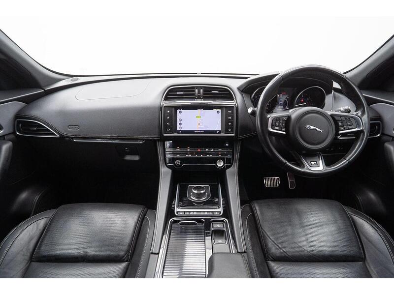 Used Jaguar F-Pace 2018 for sale - 76884511: Photo 24