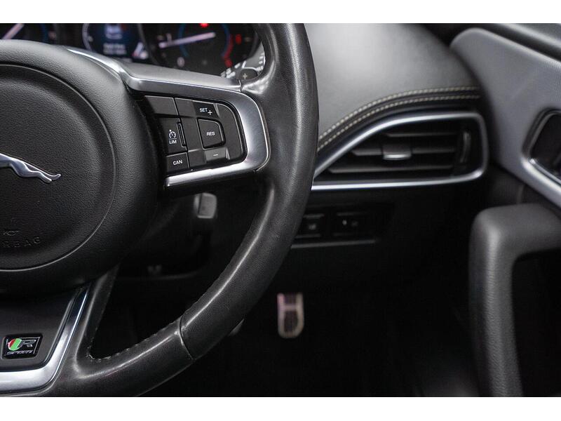 Used Jaguar F-Pace 2018 for sale - 76884511: Photo 28