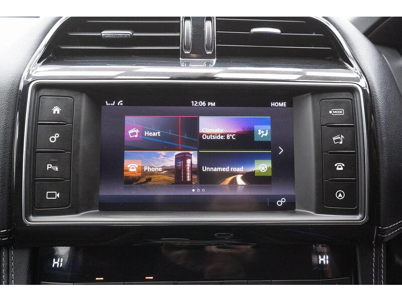 Used Jaguar F-Pace 2018 for sale - 76884511: Photo 33