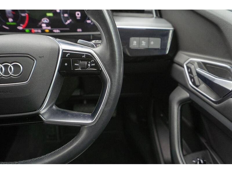 Used Audi e-tron 2021 for sale - 77296327: Photo 26