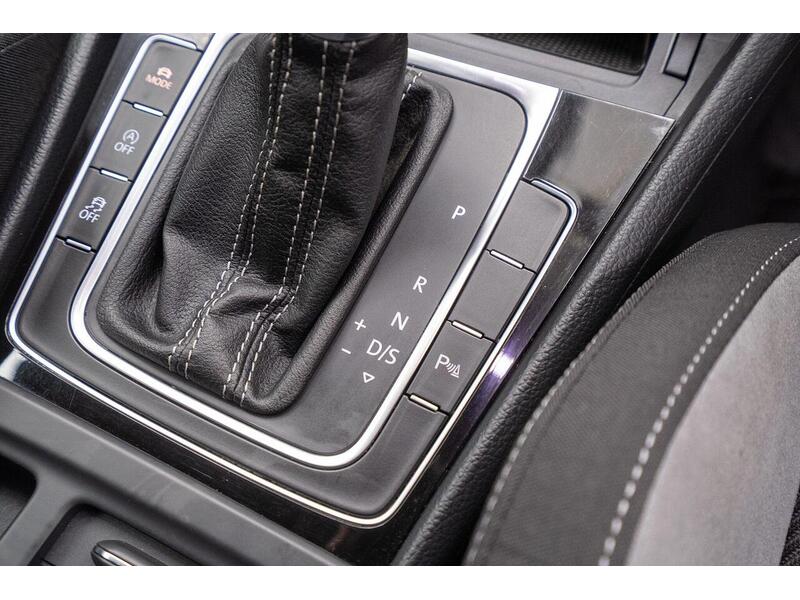 Used Volkswagen Golf 2016 for sale - 77072861: Photo 36