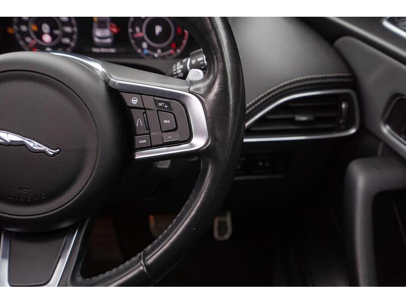 Used Jaguar F-Pace 2020 for sale - 76798898: Photo 33