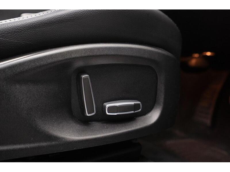 Used Jaguar F-Pace 2020 for sale - 76798898: Photo 43