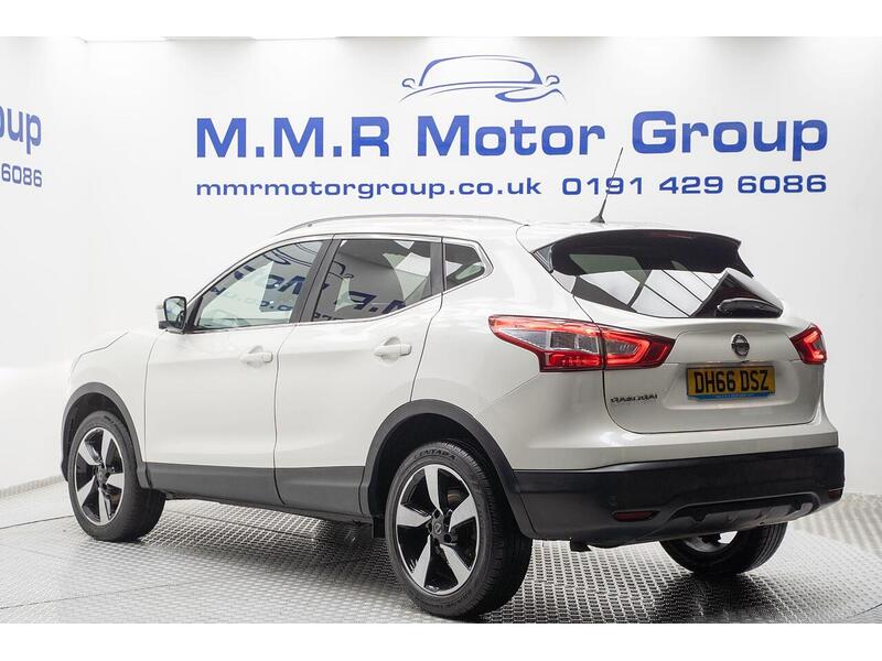 Used Nissan Qashqai 2017 for sale - 76884501: Photo 16