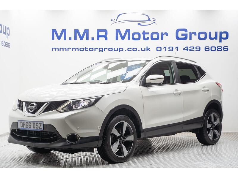 Used Nissan Qashqai 2017 for sale - 76884501: Photo 3