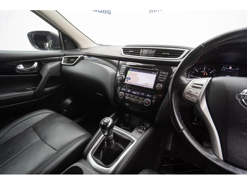 Used Nissan Qashqai 2017 for sale - 76884501: Photo 33