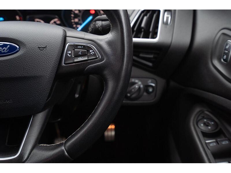 Used Ford Kuga 2017 for sale - 76659941: Photo 30