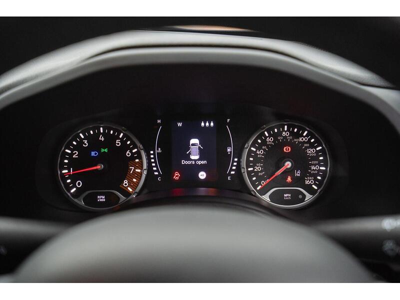 Used Jeep Renegade 2020 for sale - 76798836: Photo 31