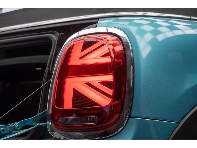 Used MINI Convertible 2018 for sale - 76659907: Photo 30