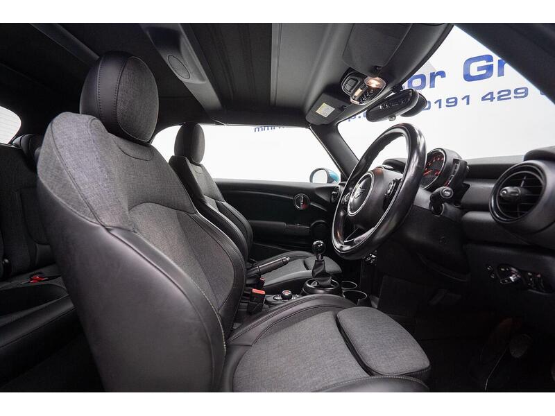 Used MINI Convertible 2018 for sale - 76659907: Photo 34