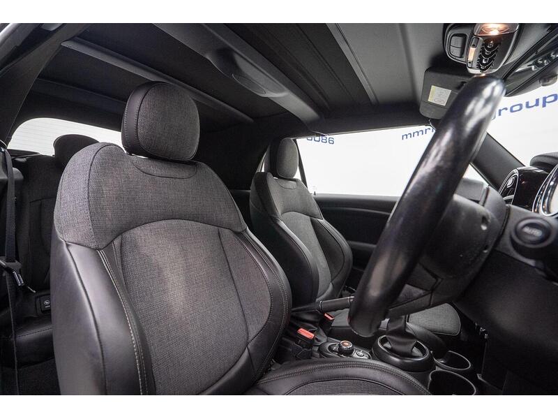 Used MINI Convertible 2018 for sale - 76659907: Photo 35