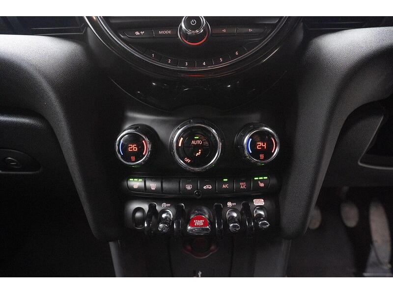 Used MINI Convertible 2018 for sale - 76659907: Photo 44