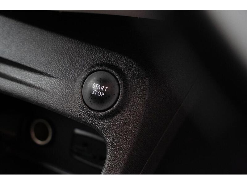 Used Renault Captur 2019 for sale - 76659904: Photo 38