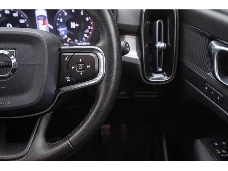 Used Volvo XC40 2019 for sale - 76725130: Photo 33