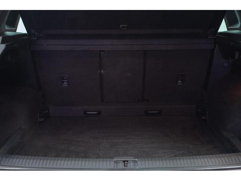 Used Volkswagen Tiguan 2018 for sale - 76659915: Photo 13