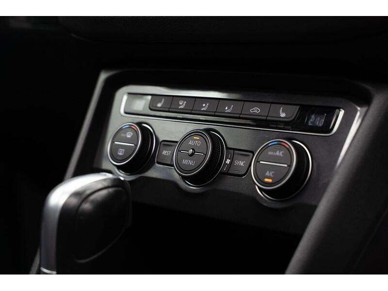 Used Volkswagen Tiguan 2018 for sale - 76659915: Photo 39