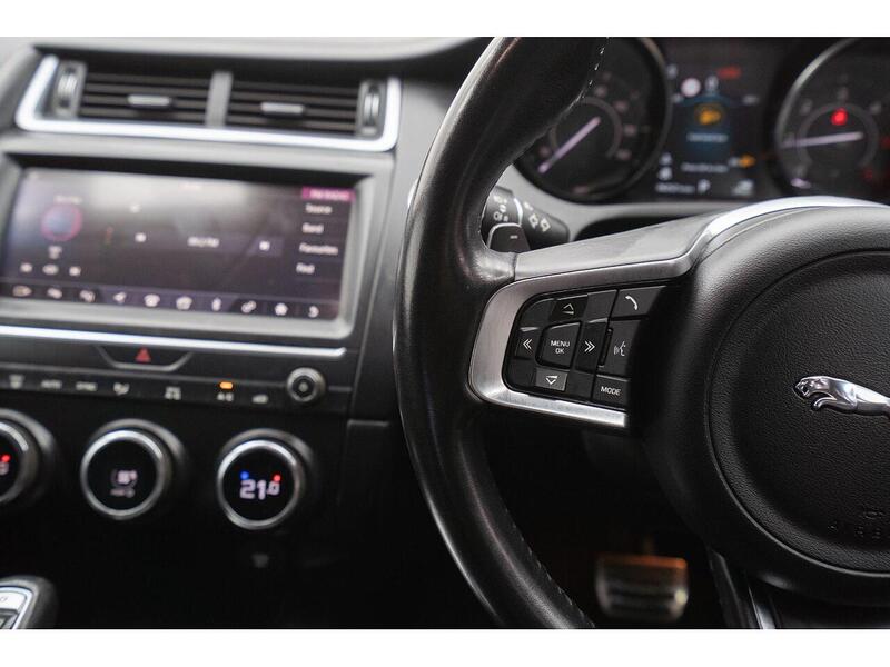 Used Jaguar E-Pace 2019 for sale - 76659973: Photo 32