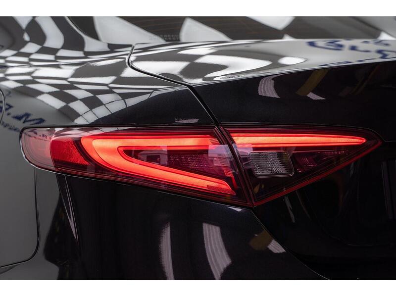 Used Alfa Romeo Giulia 2018 for sale - 76660001: Photo 18