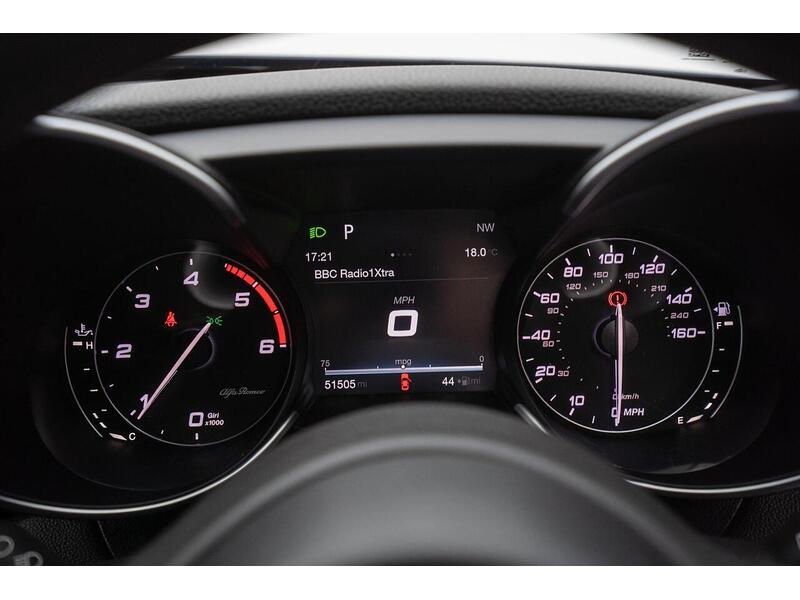 Used Alfa Romeo Giulia 2018 for sale - 76660001: Photo 35
