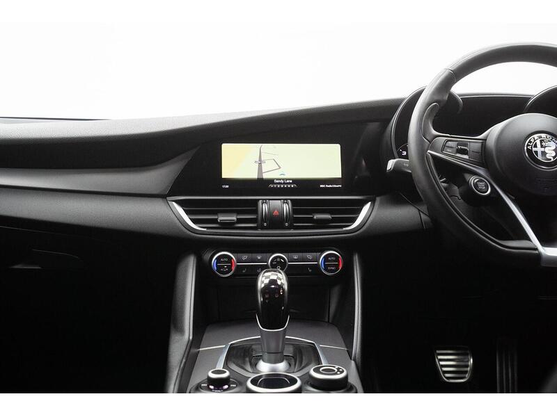 Used Alfa Romeo Giulia 2018 for sale - 76660001: Photo 38