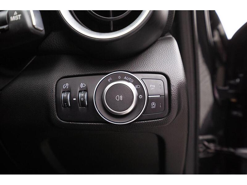 Used Alfa Romeo Giulia 2018 for sale - 76660001: Photo 48