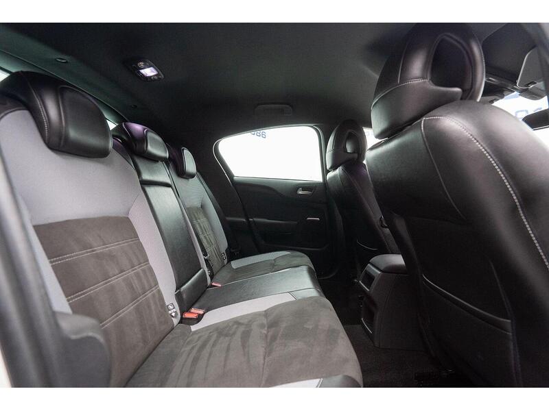 Used DS Automobiles DS 4 Crossback 2018 for sale - 76863553: Photo 42