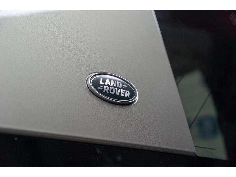 Used Land Rover Defender 2020 for sale - 76659899: Photo 17