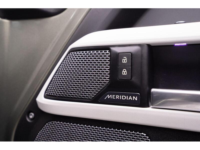 Used Land Rover Defender 2020 for sale - 76659899: Photo 43