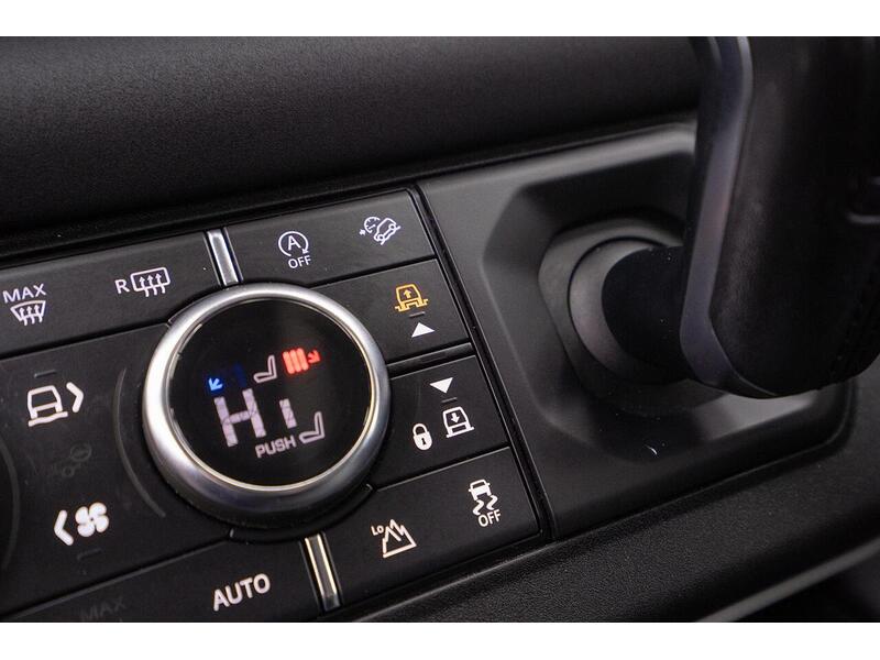 Used Land Rover Defender 2020 for sale - 76659899: Photo 47