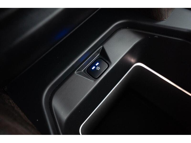 Used Land Rover Defender 2020 for sale - 76659899: Photo 50