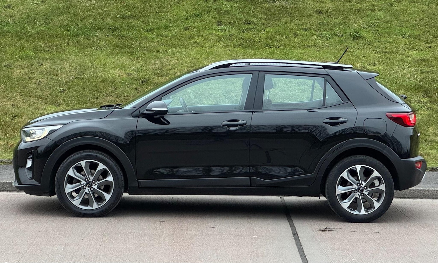 Used Kia Stonic 2017 for sale - 77066646: Photo 14