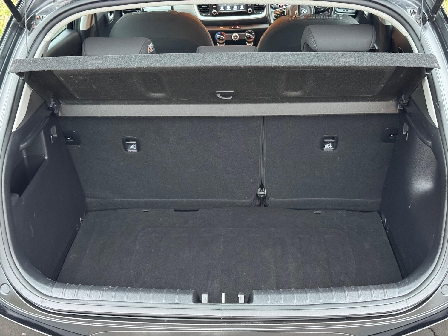 Used Kia Stonic 2017 for sale - 77066646: Photo 25