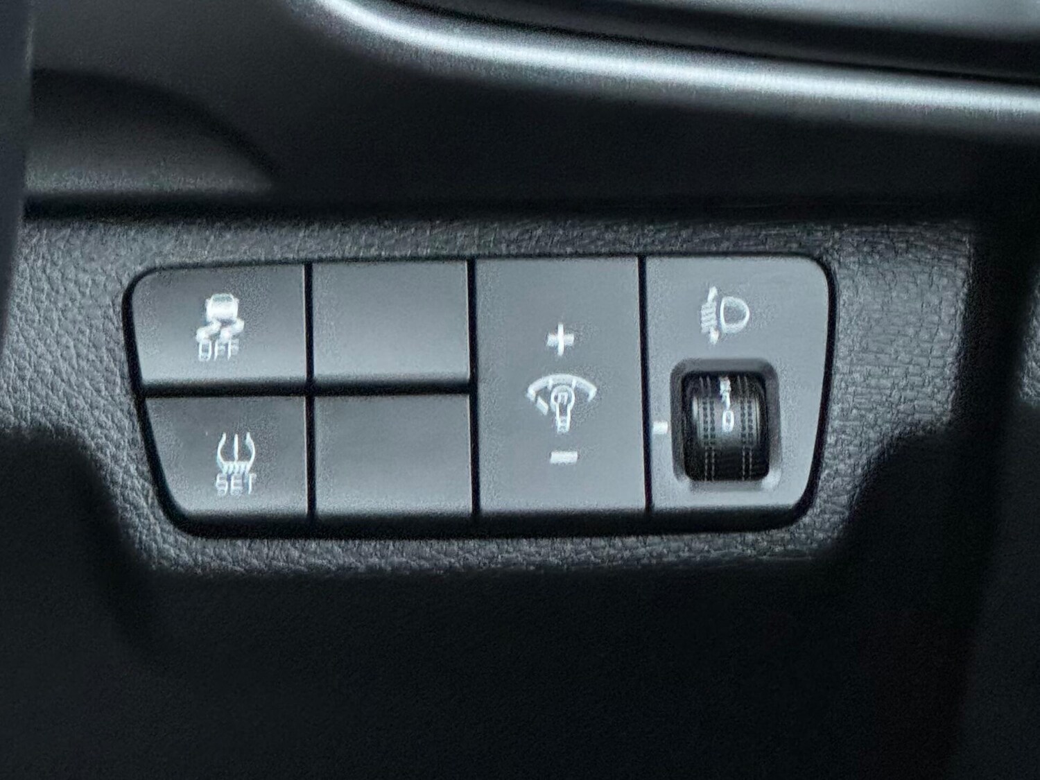 Used Kia Stonic 2017 for sale - 77066646: Photo 42