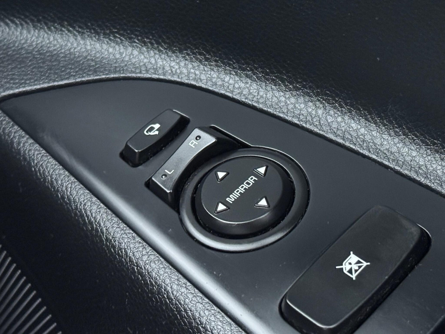 Used Kia Stonic 2017 for sale - 77066646: Photo 45