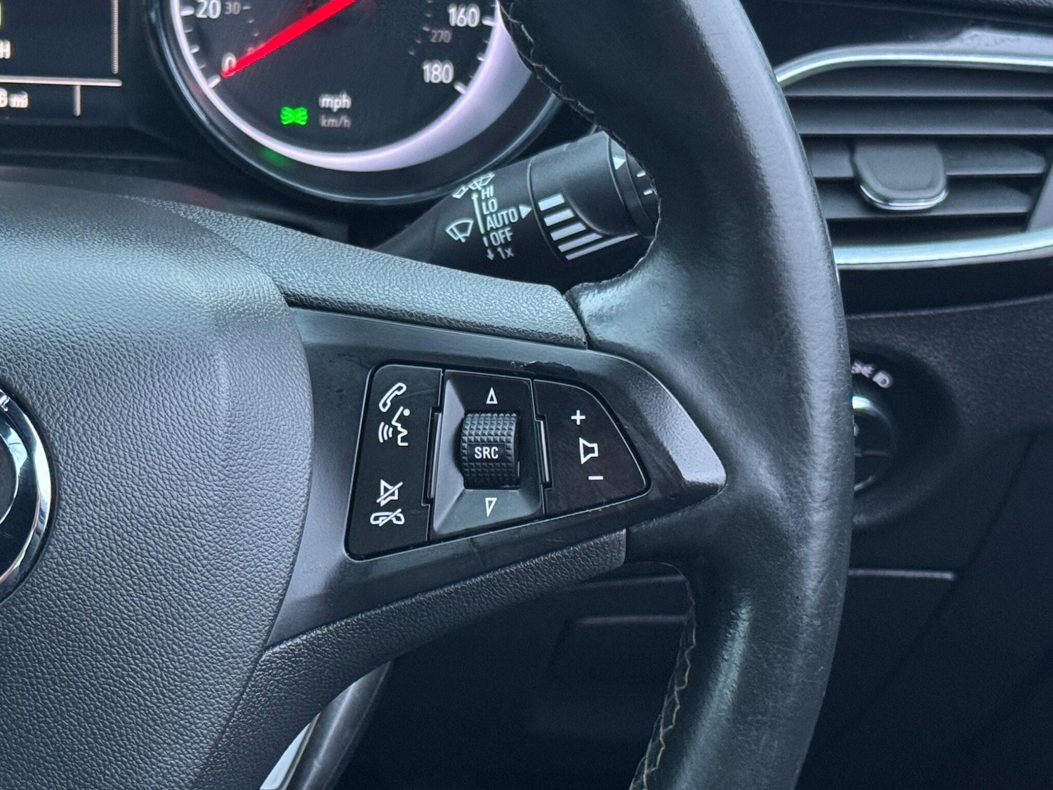 Used Vauxhall Astra 2016 for sale - 77237649: Photo 33