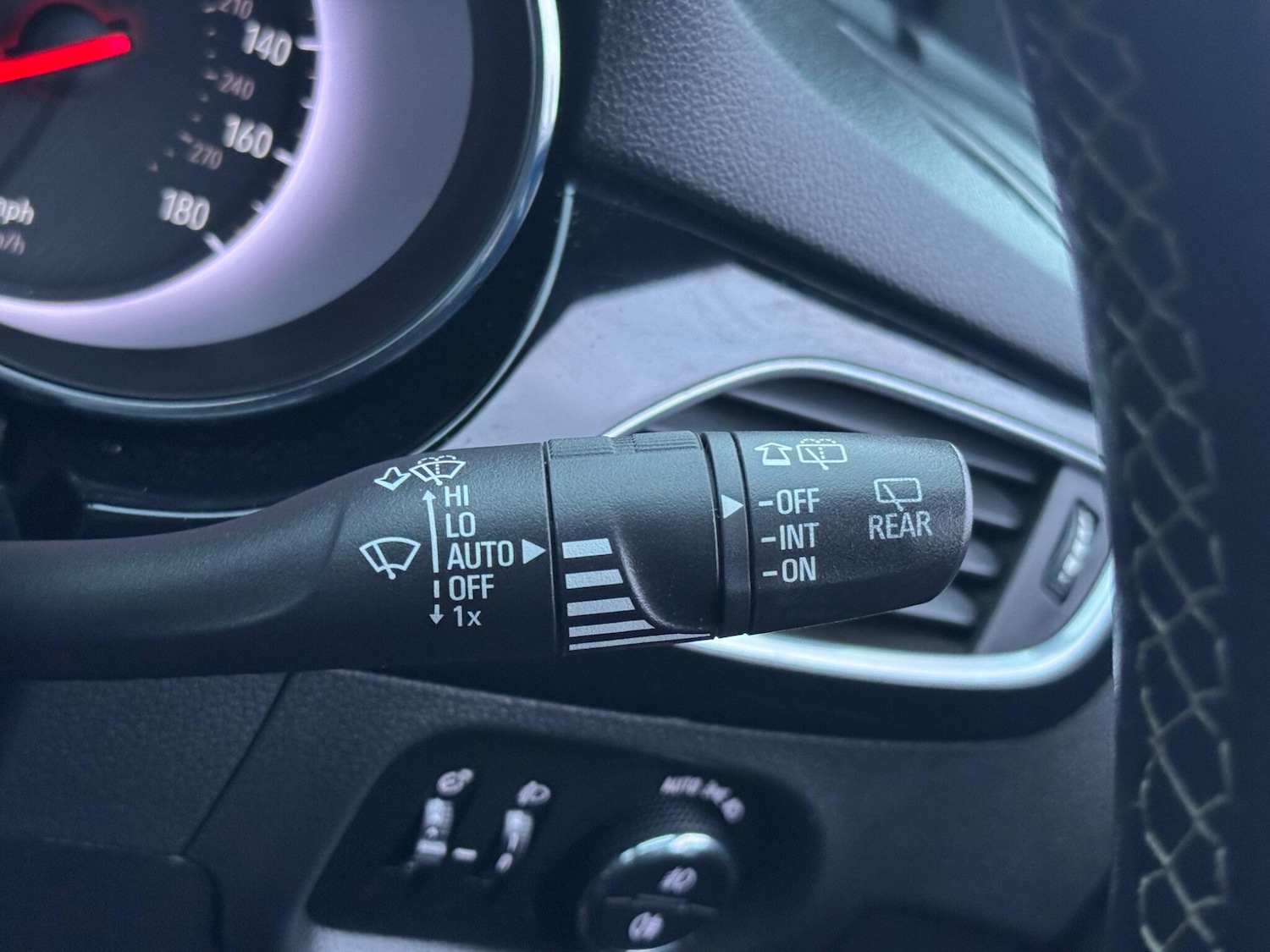 Used Vauxhall Astra 2016 for sale - 77237649: Photo 36