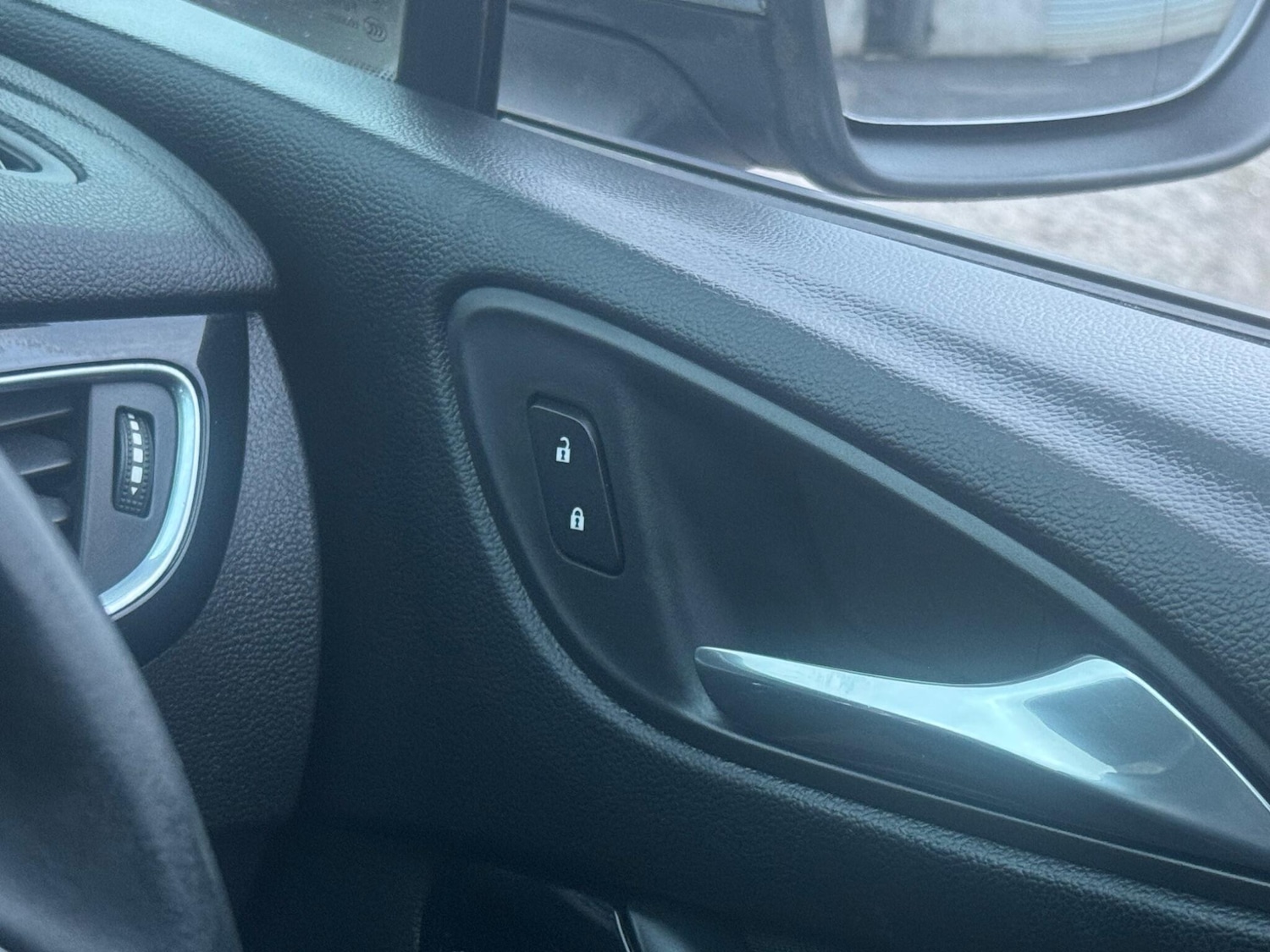 Used Vauxhall Astra 2016 for sale - 77237649: Photo 38