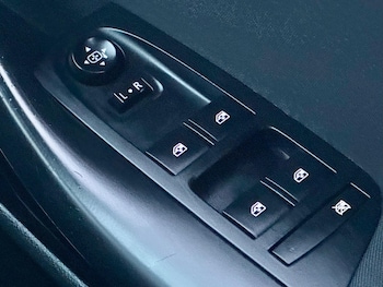 Used Vauxhall Astra 2016 for sale - 77237649: Photo