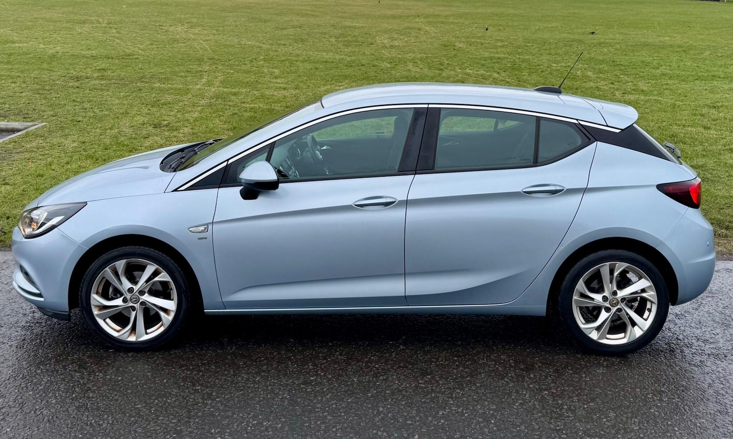 Used Vauxhall Astra 2016 for sale - 77237649: Photo 9