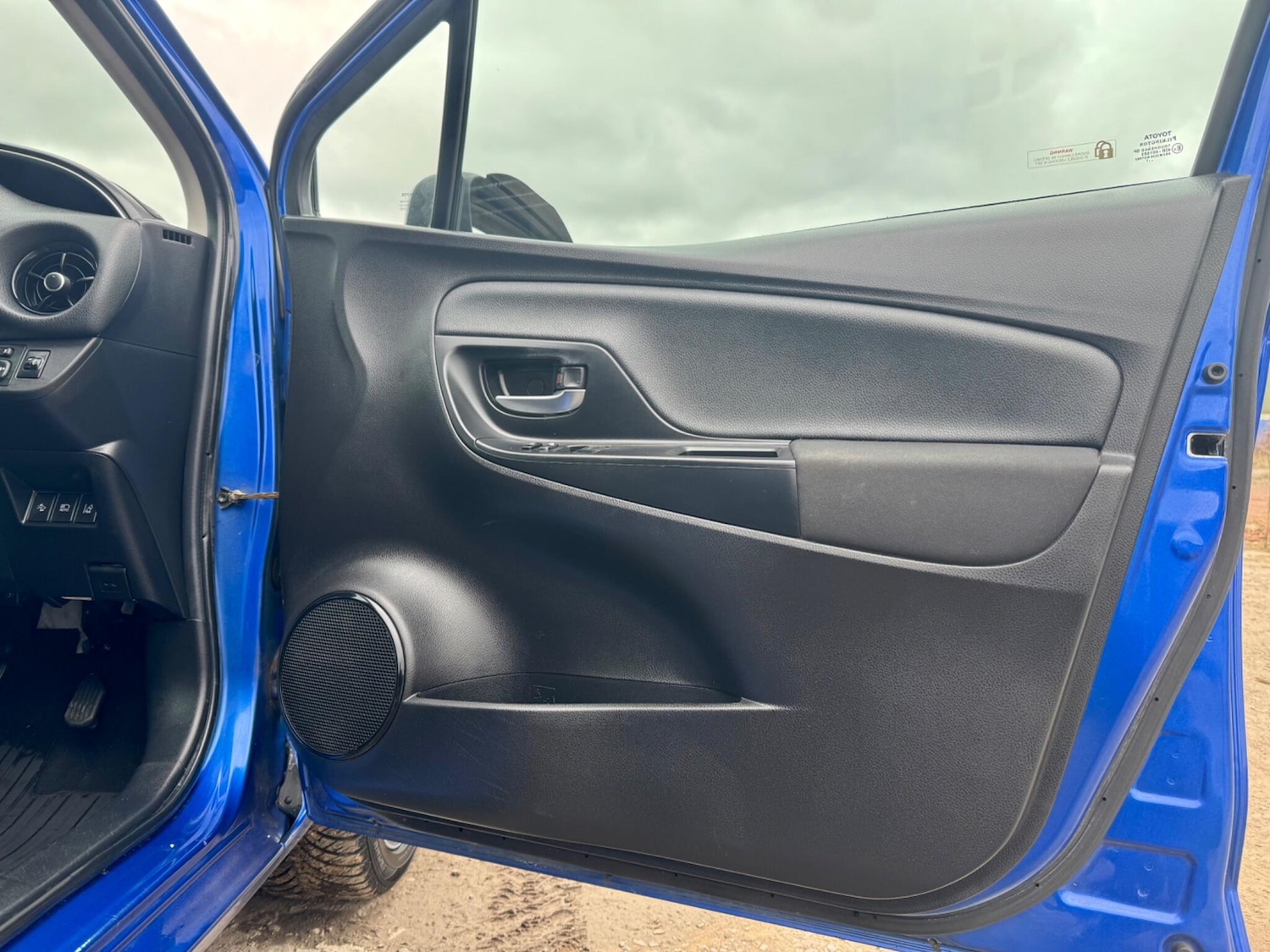 Used Toyota Yaris for sale - 78185421: Photo 19