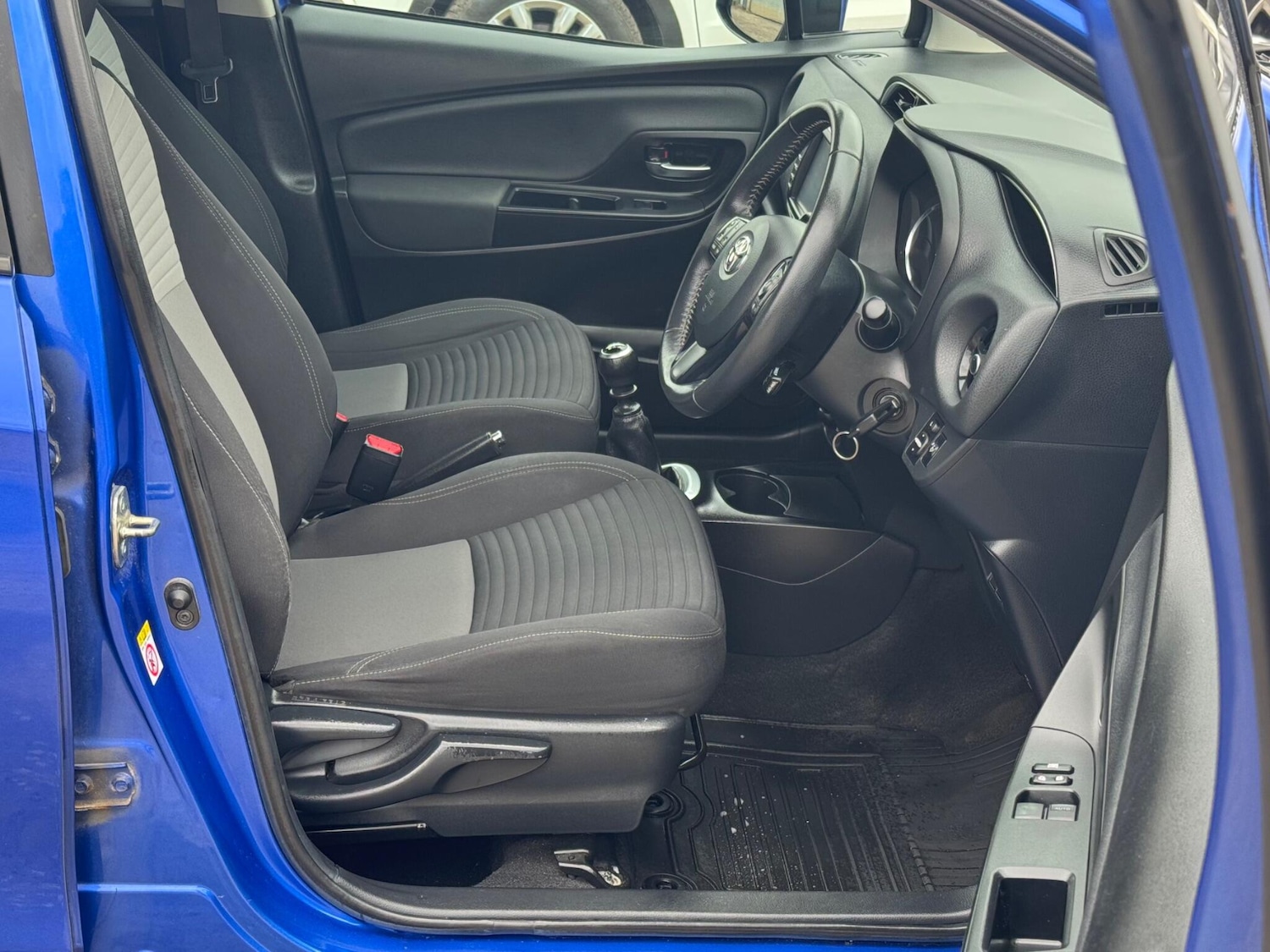 Used Toyota Yaris for sale - 78185421: Photo 21